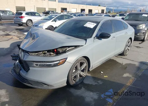 2024 Honda Accord Hybrid Sport z USA, uszkodzony, nr VIN 1HGCY2F58RA002009